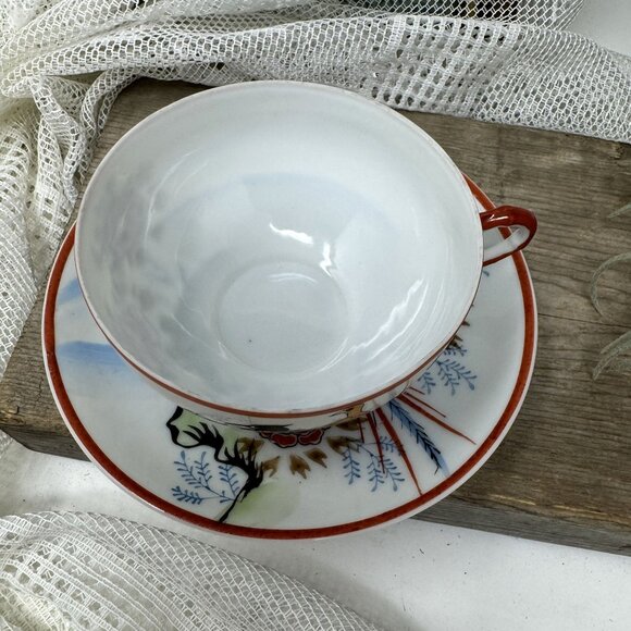 Hand-Painted Vintage Porcelain Tea Cup & Saucer Set With Bird & Floral Design - Picture 5 of 9
